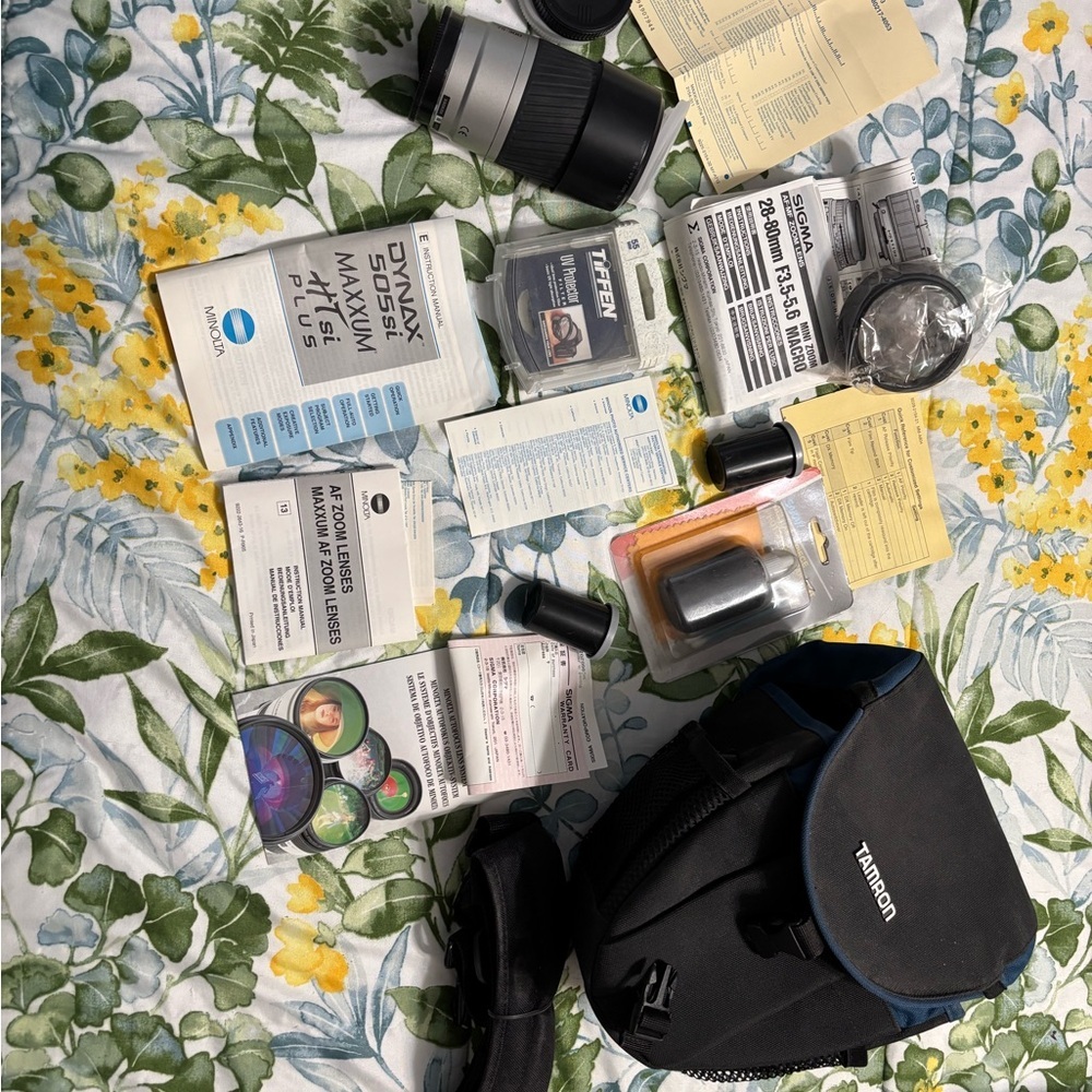 Vintage Minolta Maxxum 505si Camera accessory lot ****open to offers***